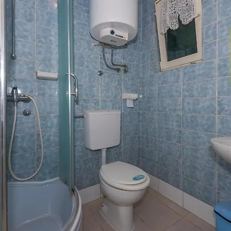 Apartment 2 Bedroom Amazing In Rogoznica *
