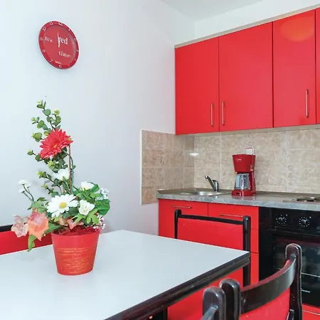 Two-bedroom In Apartmán